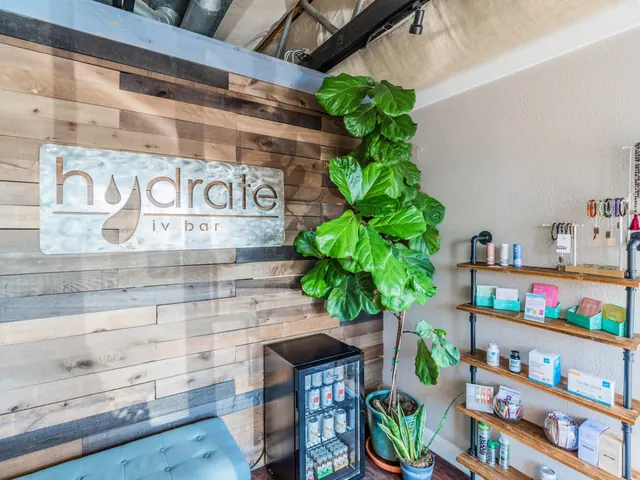 Hydrate IV Bar, Boulder